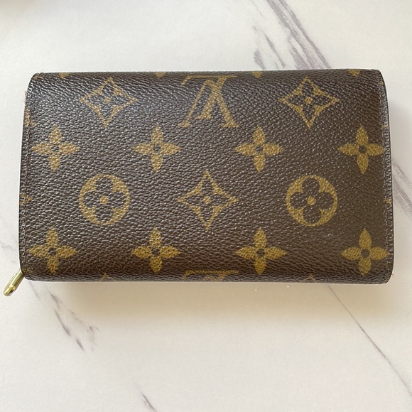 Louis Vuitton wallet - Picture 2 of 7
